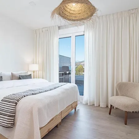 Апартаменты Jg3.6b- Luxury Penthouse With Spacious Balcony