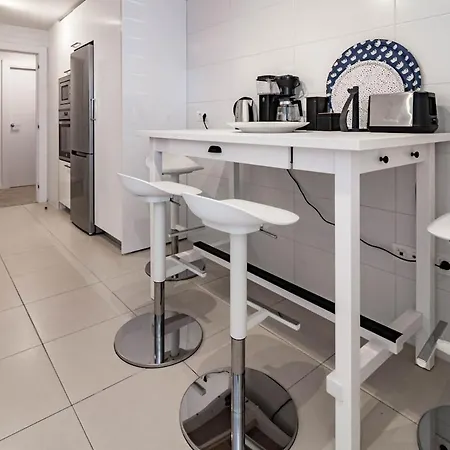 Jg3.6b- Luxury Penthouse With Spacious Balcony Apartment